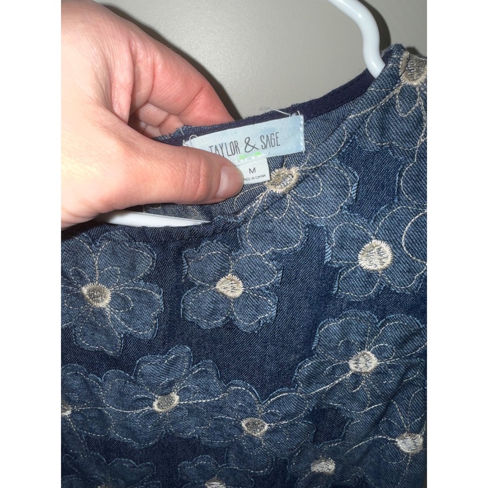 Taylor & Sage Blue Floral Embroidered Denim Shift Dress Womens Medium - Picture 3 of 8
